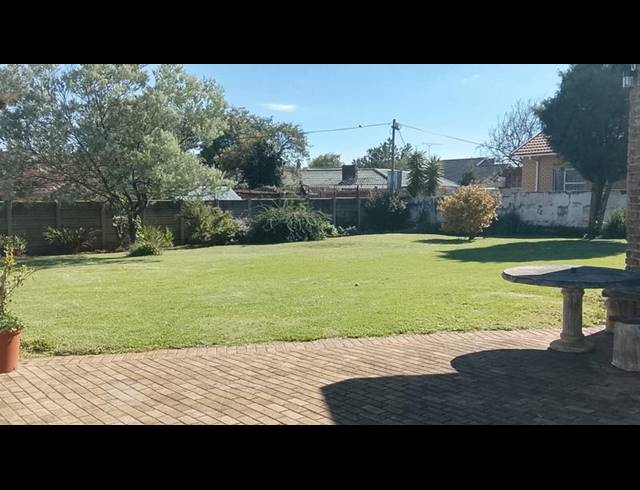4 BEDROOM HOUSE FOR SALE IN GREENHILLS